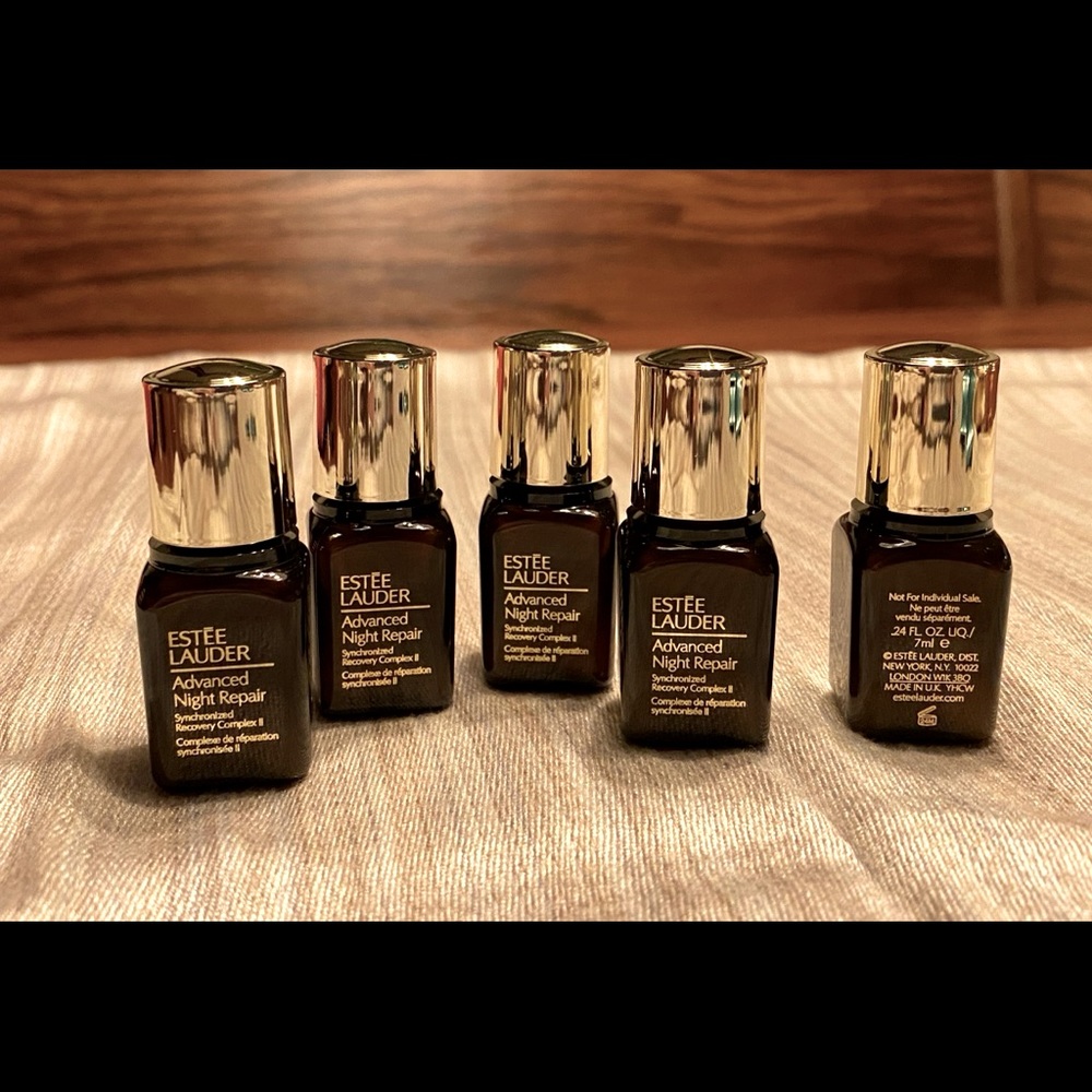 Estée Lauder Set of 5 “Advanced Night Repair.”